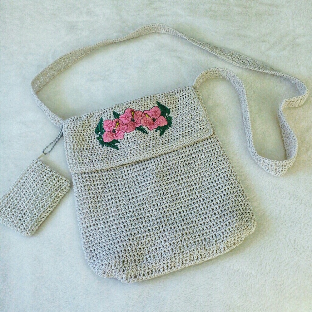 🔴 NWOT Crochet Crossbody